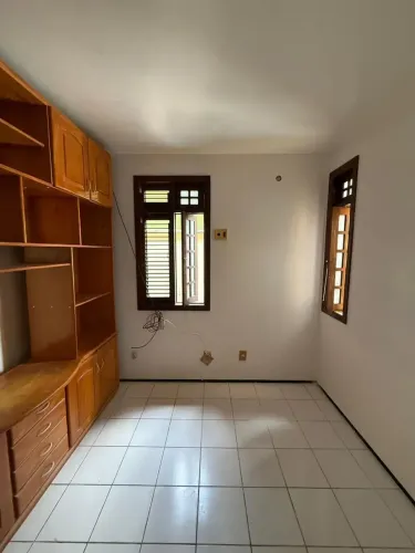 Imóvel para aluguel tem 180 metros quadrados com 3 quartos em Turu - São Luís - MA