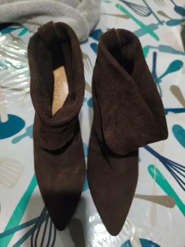 Bota Schutz Original - Cano Médio - Tamanho 37