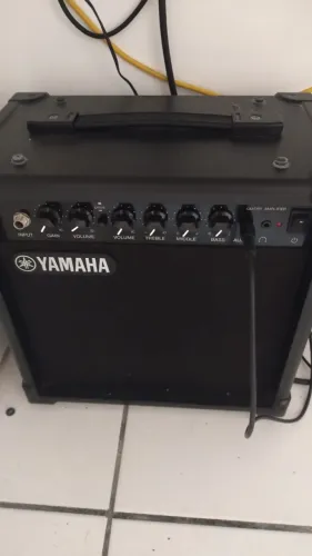 Cubo Yamaha para Guitarra