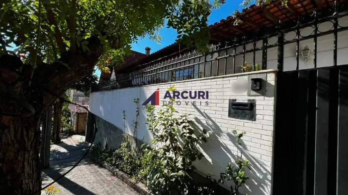 Casa 4 quartos - Comiteco - (BH) - Venda