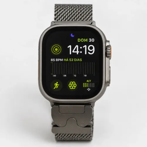 Apple Watch Ultra 3 - 49 mm Titânio Natural + Pulseiras Extras