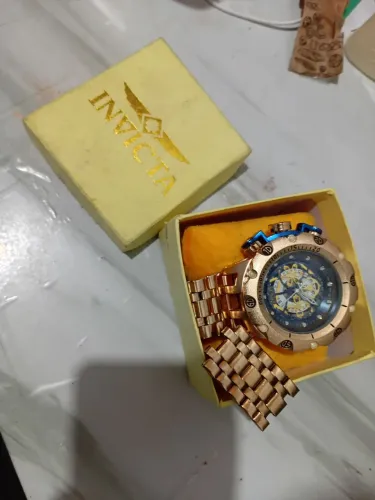 Invicta com caixa nunca usado primeira linha 