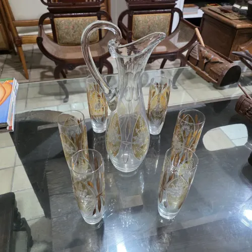 Conjunto antigo de jarra e 6 copos de cristal 