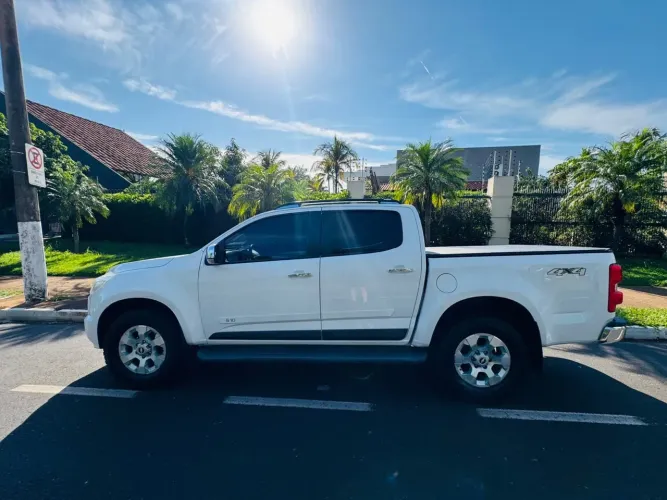 Chevrolet S10 Pick-up LTZ 2.8 TDI 4X4 CD Dies.aut 2013