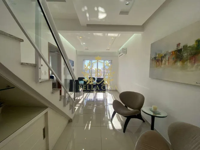 Cobertura à Venda com 3 Quartos e Área Gourmet Braga, Cabo Frio/RJ