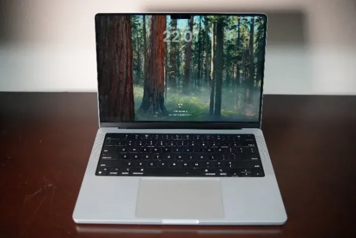 Macbook Pro, M1 Pro, 16gb RAM, 512gb, 14", extremamente conservado