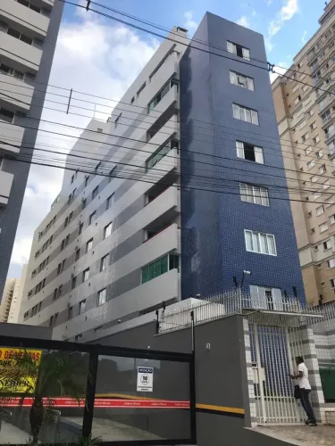 Imóvel para aluguel possui 28 metros quadrados com 1 quarto em Cristo Rei - Curitiba - PR