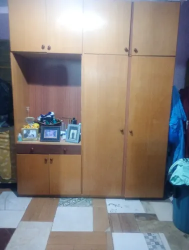 Guarda roupa grande 350,00