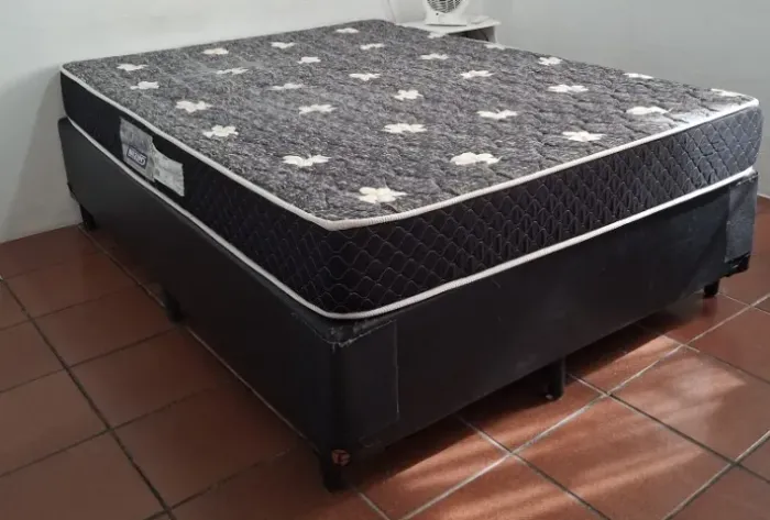 Cama box casal