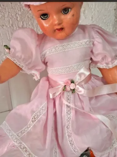 Boneca de Massa da Estrela década de 50/60 feita de massa vendemos conforme fotos.
