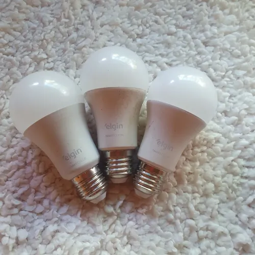3 lampadas inteligentes