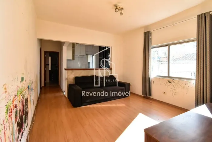 Condomínio Icaro. Apartamento com 67m. 01 Dormitório e banheiro social. No bairro - Bela V