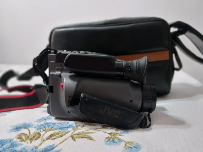 Câmera de Filmagem JVC