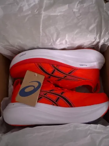 Tênis asics nimbus gel 27 TAM 41