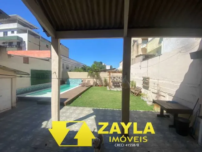 Casa Linear 3 quartos 2 vagas de garagem e piscina á venda na Vila da Penha - Rio de Janei