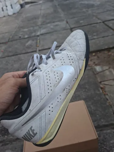 Chuteira Nike futsal