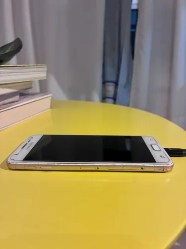 Samsung Galaxy J5 Prime, 16GB + carregador e capinha