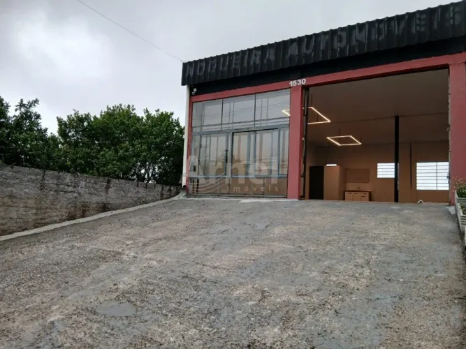 Sala Comercial para Locação no Bairro Petrópolis - Excelente Localização