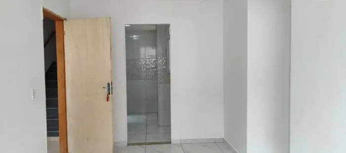 Apartamento com 2 Quarto(s) e 1 banheiro(s) para Alugar, 48 m² por R$ 1208 / Mês