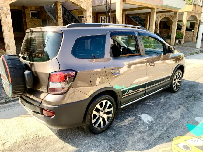 Chevrolet Spin Activ 1.8 8V Econo. Flex 5P Aut. 2016
