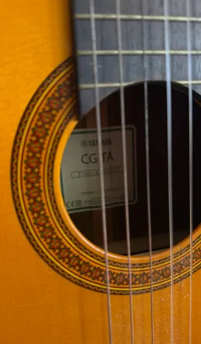 Violão Yamaha Transacustic Nylon - Rever e Chorus