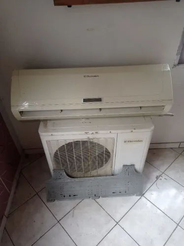 Ar condicionado Eletrolux lux