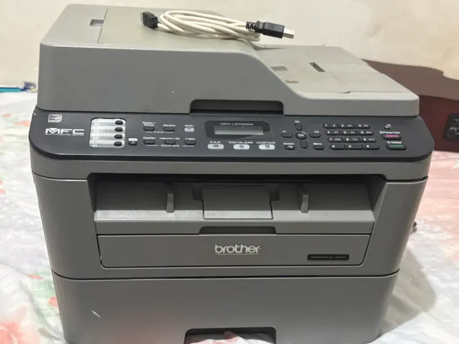Impressora multifuncional Brother l2700DW