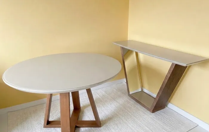 Conjunto de mesa e aparador Dinamica cor off white 5mil
