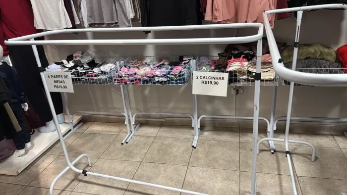 Arara de roupa 6 unidades 