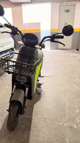 Scooter elétrica - moto elétrica 