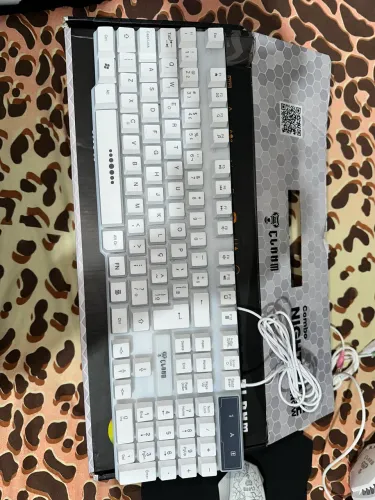 Vendo Fone de ouvido e Teclado mecânico RGB
