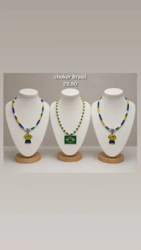 Brincos, colares e pulseiras do Brasil 