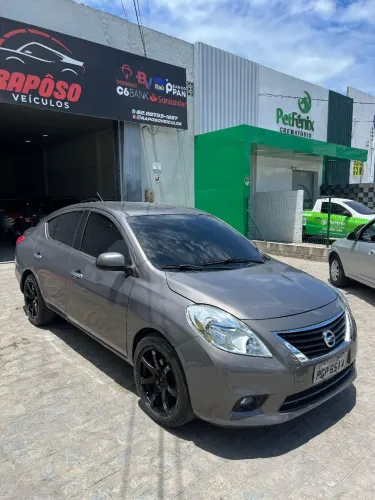 Nissan Versa SL 1.6 16V Flex Fuel 4P Mec. 2014