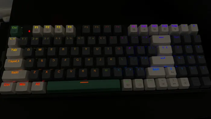 Teclado Gamer Machenike K500-b94 Switches Brown Cor Cinza C/ Luz Rgb