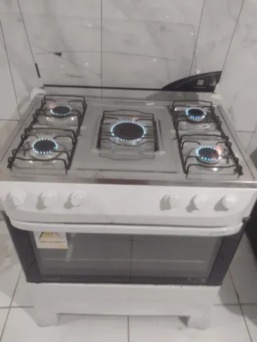 Vendo fogão 5 bocas funcionando