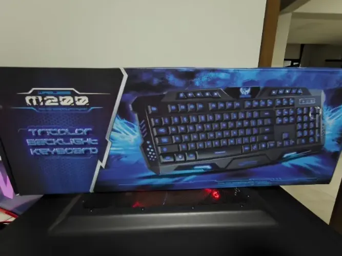 Teclado para PC Gamer | SHINKA Cores Ajustáveis Backlight Wired (CABO USB) M200 Multimídia