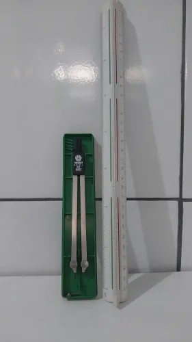 Compasso e Escalímetro