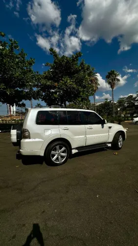 Mitsubishi Pajero HPE Full 3.2 4X4 T.i.dies. 5P AUT 2014