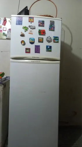 GELADEIRA Duplex Electrolux DC 360 Litros