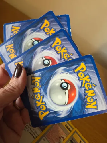 Jogo completo de Cartas Pokemon raridade!