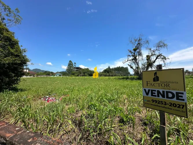 Terreno no Bairro das Nações