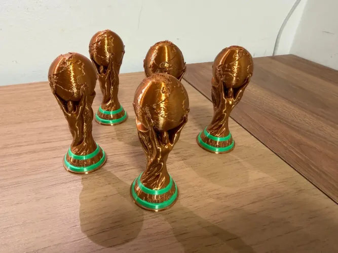 Vendo Miniatura da Taça Copa do Mundo FIFA - Impressão 3D ? Decoração Futebol - 10 cm