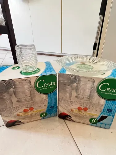 Kit de Prato e Copos - Novos 