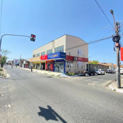 Alugo sala comercial no Itararé ótima localização