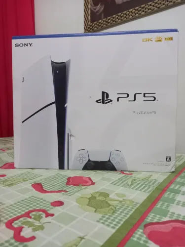 PS5 SLIM com leitor 1TB VERSÃO CFI-2000