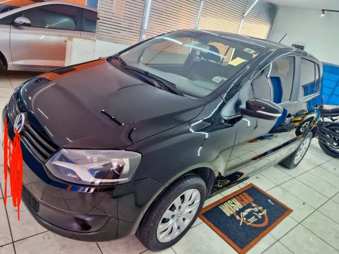 Volkswagen Fox 1.0 MI Total Flex 8V 5P 2013