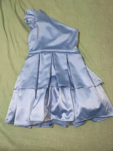 Vestido de Festa Infantil Azul Claro Acetinado - Tamanho 10 Anos (Usado 1 vez)