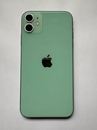 iPhone 11 64gb com tela trincada