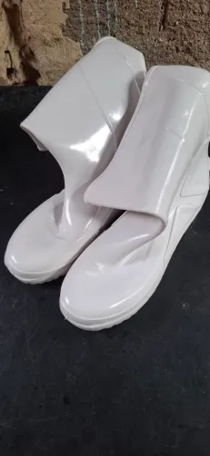 Vende - se bota