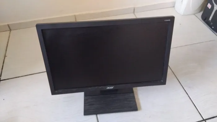 Monitor acer V196HQL